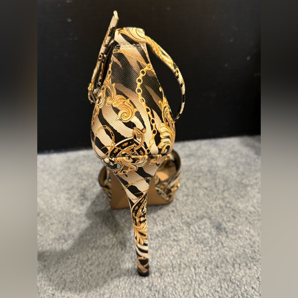 CLOSET CLEANOUT SALE Aldo Strappy ankle strap Heels gold chain blue tan sexy 9 - Picture 5 of 9